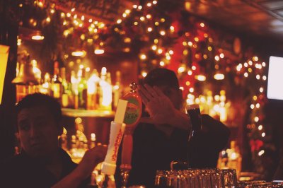 traditional pub tour  bar